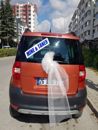 Kırmızı gelin arabası 