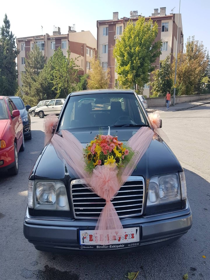 Gelin Arabası somon renkli tül 