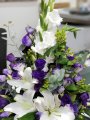 Çiçekçi - Mor Lisyantus ve Beyaz Kazablankalar