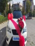 Çiçekçi - Kalpli kırmızı Güllü Gelin Arabası 